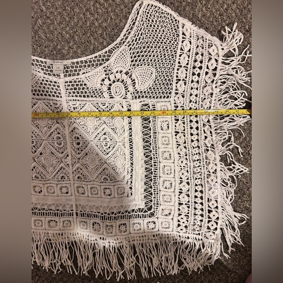 NWOT Ariat Crocheted Poncho/Swim Cover with Fringe Detail - Picture 9 of 10